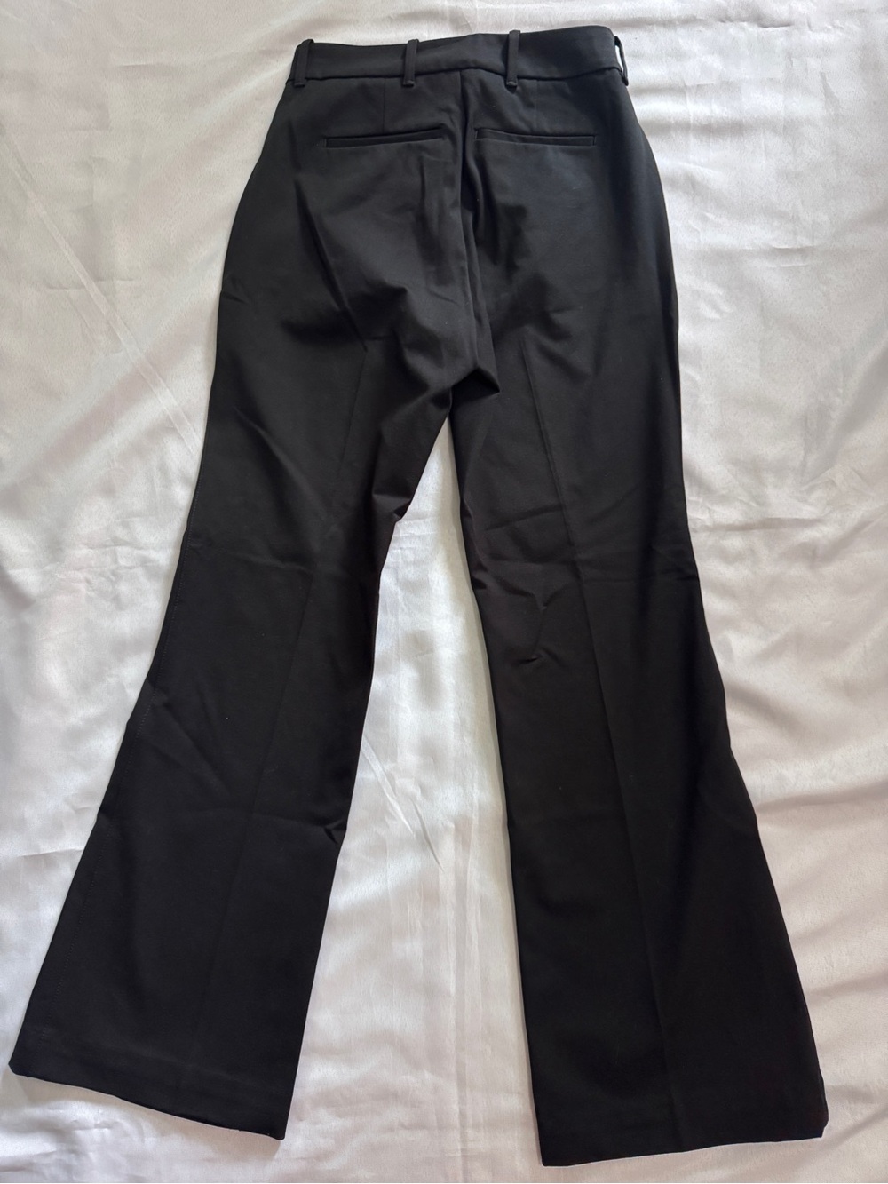 Like New Everlane Black Bi-Stretch Flare Pants Trousers size 4 - Picture 8 of 10